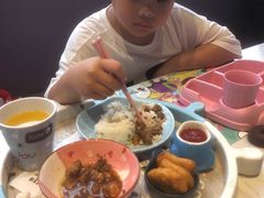 -水桶王国主题餐厅·聚会·生日派对·亲子活动·家庭套餐(亚龙湾希尔顿店)