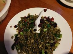 -临江餐馆二楼美食部落