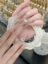 -芊屿芊浔美甲