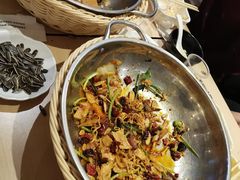 -拿渡麻辣香锅(世茂广场·工三店)