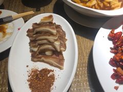 -渝信川菜 · 川味家常菜(长安店)