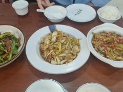 -湖南人家湘菜馆(镇江路店)