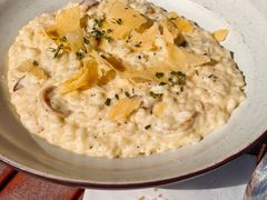 -MONICH牛排融合餐厅(和义大道购物中心店)