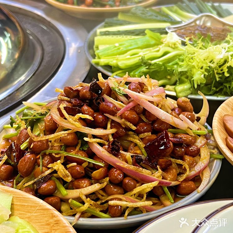 在杭州!正宗东北铁锅炖🥘爆满必打卡