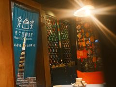 -香巴拉云南餐厅(华莱坞店)