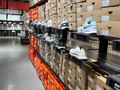 -五环Outlets(高新工厂店)