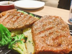 -必胜客(阿罗海店)