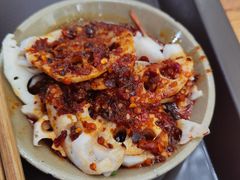 -董哥山城碗碗香(美专校街店)