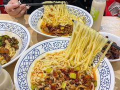 -李与白包子铺(桐梓林店)
