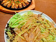 东北大拉皮-北李妈妈菜·虾爬子大锅贴(贵和店)