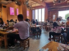 大堂-阿婆情腊排骨火锅(金虹路店)