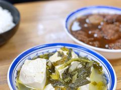 雪里红炖豆腐-盛京美食佳坛肉馆(沈阳总店)