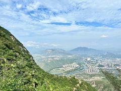 -鸡鸣山旅游风景区