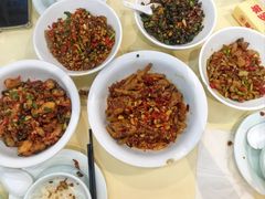 -笨罗卜浏阳菜馆(龙华鹏润达店)