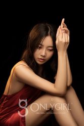 -onlygirl摄影美学馆高端定制(江滩店)