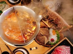 台式麻辣锅-湊湊火锅·茶憩(杭州湖滨银泰in77店)