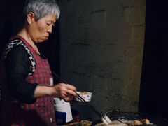 -仓桥直街臭豆腐