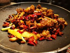 干锅跳跳蛙-酒肆浅葱•烧烤•龙虾•排档(卓悦intown店)