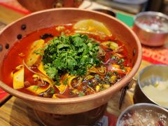 -成都你六姐·牛肉冒菜(上海环宇荟店)