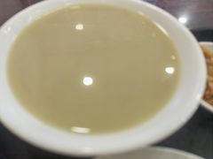 -聚德华天护国寺小吃(甜水园店)