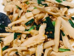 韭菜烧春笋-汤城小厨•粤菜•靓汤(西直门凯德MALL店)