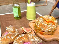 -Catch Bagel(芳草地店)