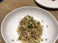 香葱拌笋衣-小大董·烤鸭(凤凰汇店)