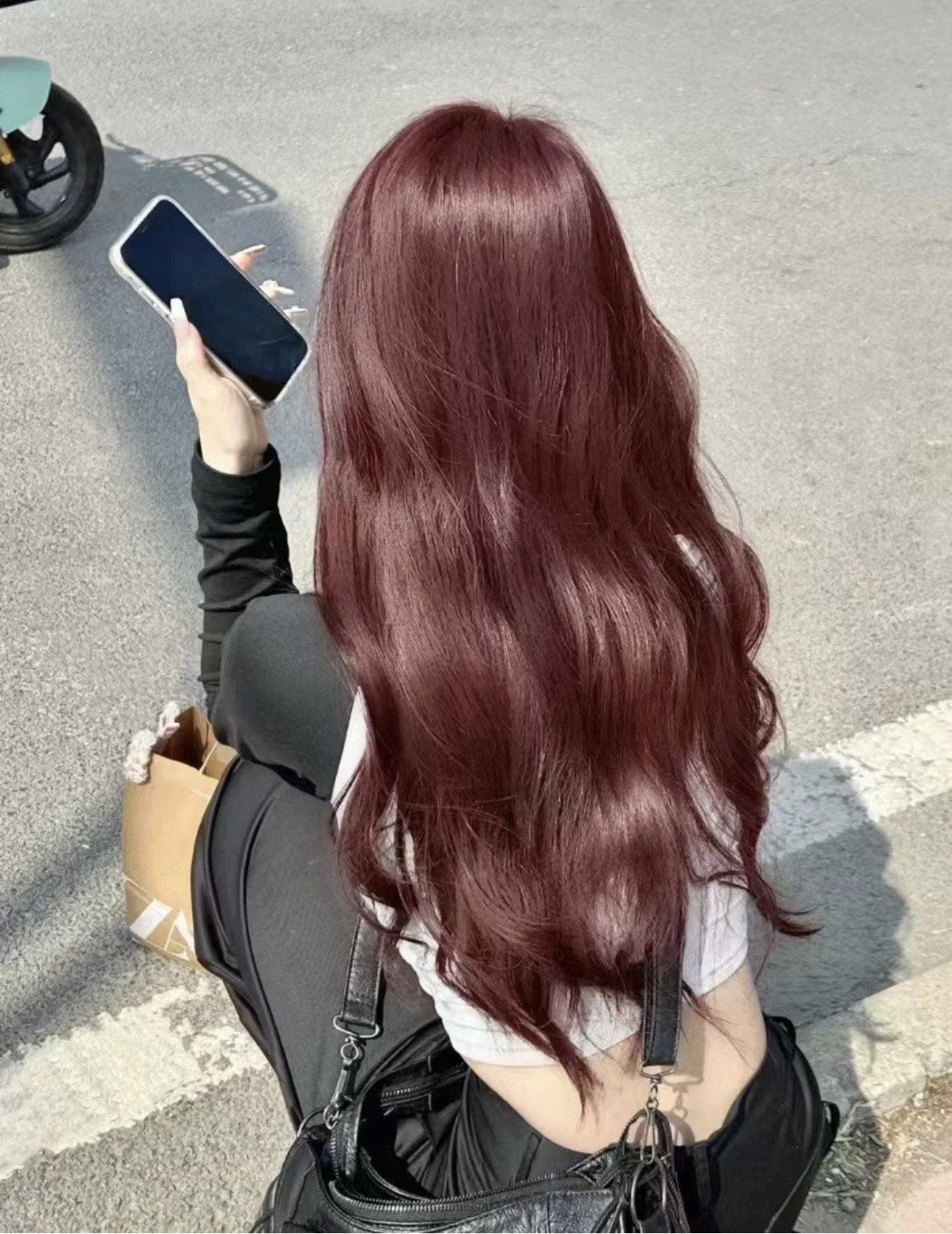 树莓果酱色
