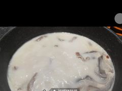 -煲宫猪肚鸡(昆山金鹰国际购物中心店)
