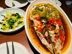 双色鸳鸯鱼头王-望湘园·洞庭渔宴(浦江欢乐颂店)