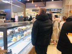 -焙丽拾光(麦凯乐直营店)