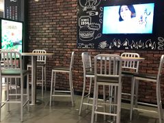 -汉堡王(大连柏威年餐厅店)