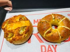 -HOT CRUSH趁热集合·现烤面包(环球港店)