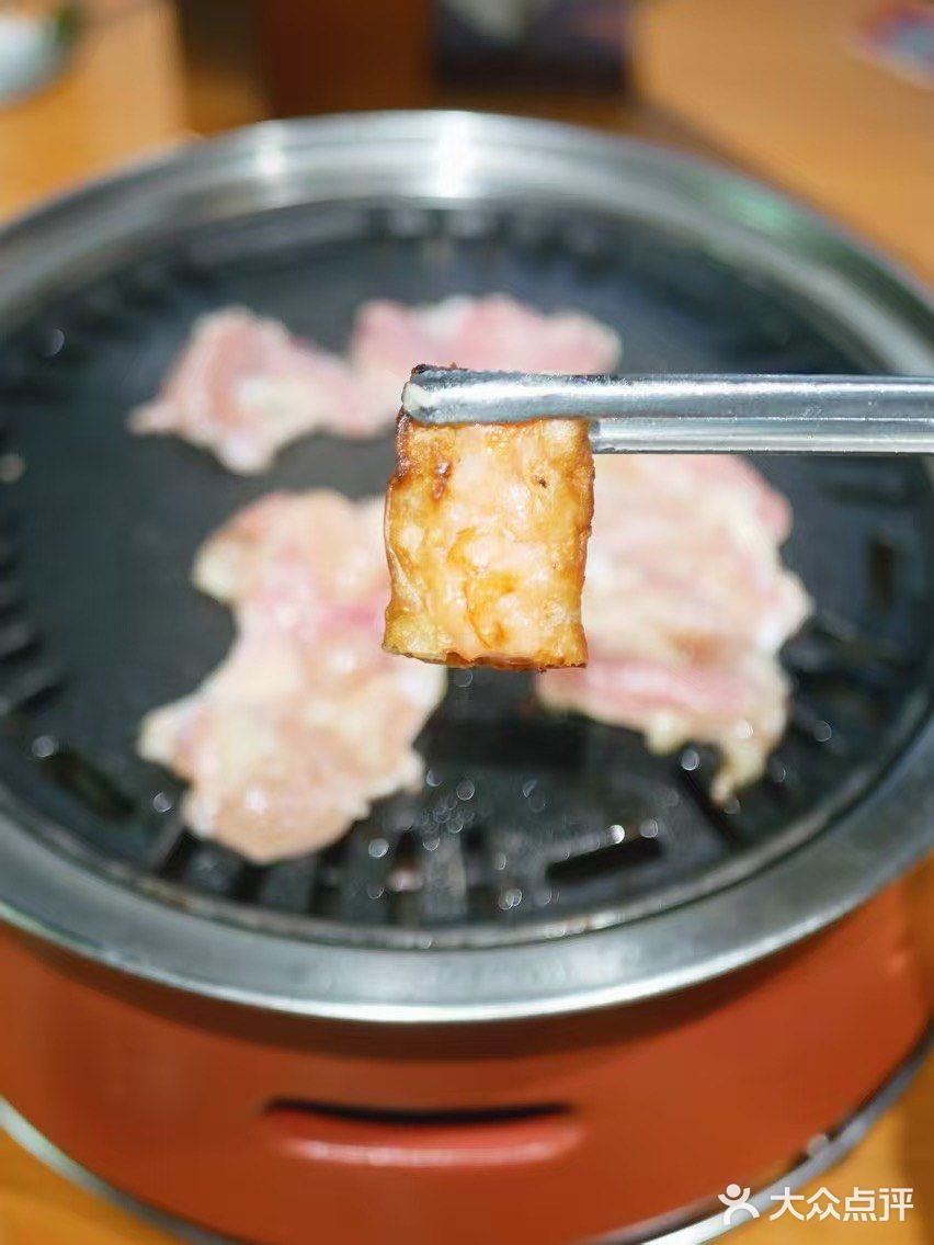 好久没有吃烤肉了,金炭烤肉在厦门世界购物中心3楼