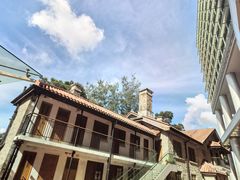 -香港大学