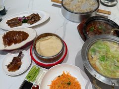 -梅利汴京烤鸭•开封豫菜地标店(东大街店)