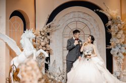 点击看大图 -GRACE KELLY婚纱与礼服(北京店)