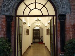 -上海市商贸旅游学校(浦西校区)