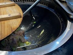 -邹家军铁锅炖(杨家湾店)