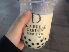 琥珀厚鲜奶珍珠-顶东面包花园·生日蛋糕(世博店)