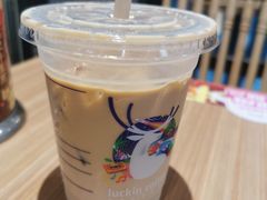 -瑞幸咖啡(凯德虹口龙之梦店)
