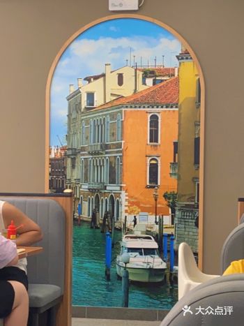 今天看完电影超级超级想吃萨莉亚