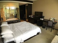 -上海怡沁园度假酒店