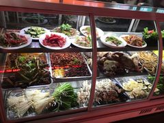-布尔津河堤夜市