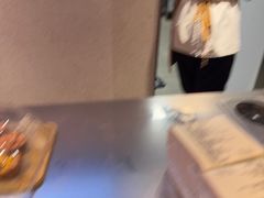 -肯德基(东安路站店)