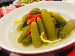 酸黄瓜-雪熊哈尔滨烧烤·精酿啤酒·砂锅(中央胜境店)