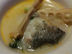 -姜君·千岛湖鱼头馆(浦东大道店)