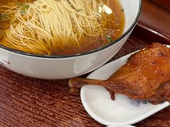 -百年老字号·观振兴蟹黄面·三虾面·苏式面(观前街富仁坊巷店)