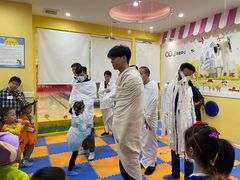 -想象乐创意早教托育中心(殷高西路店)