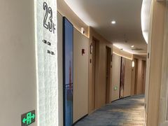 -汕头金海湾大酒店(龙眼南路美食街万象城店)